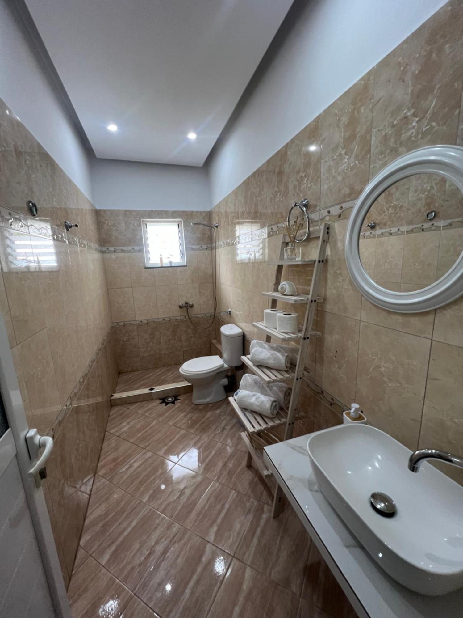 Apartments Sadiku With Sea View Sarande Exterior photo